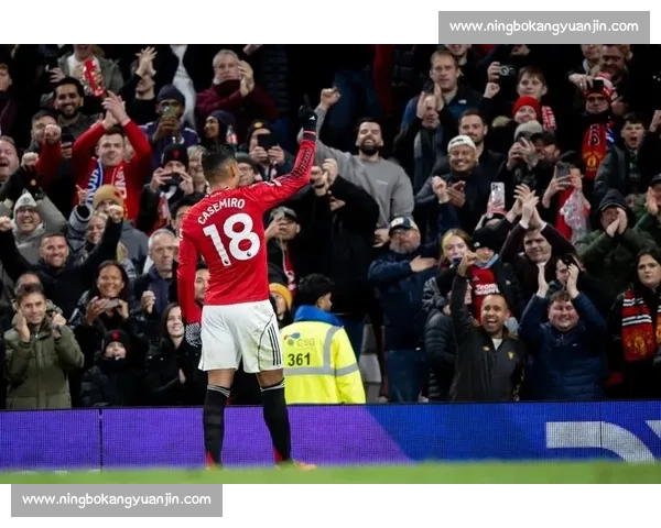 4-2 射落海鸥！曼联 “詹库科” 封神难掩中场裂痕