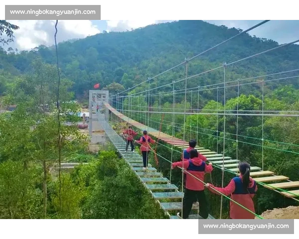 吊桥当舞台！于适高空弹唱蹦迪燃炸峡谷