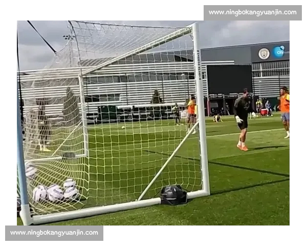 进球即倒下!德布劳内旧伤复发,三度战国米折戟 进球即倒下!德布劳内旧伤复发,三度战国米折戟