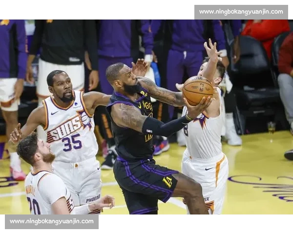 热火湖人总决赛首战对决詹眉迎战巴特勒成胜负关键走向引发关注