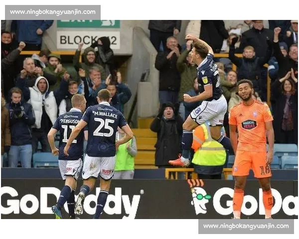 英冠焦点对决谢周三迎战德比郡冲击关键三分决定升级走势夜晚