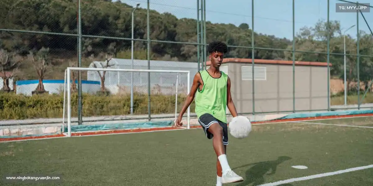 <strong>yy体育</strong>🏀用热血点燃赛场，用拼搏定义青春！